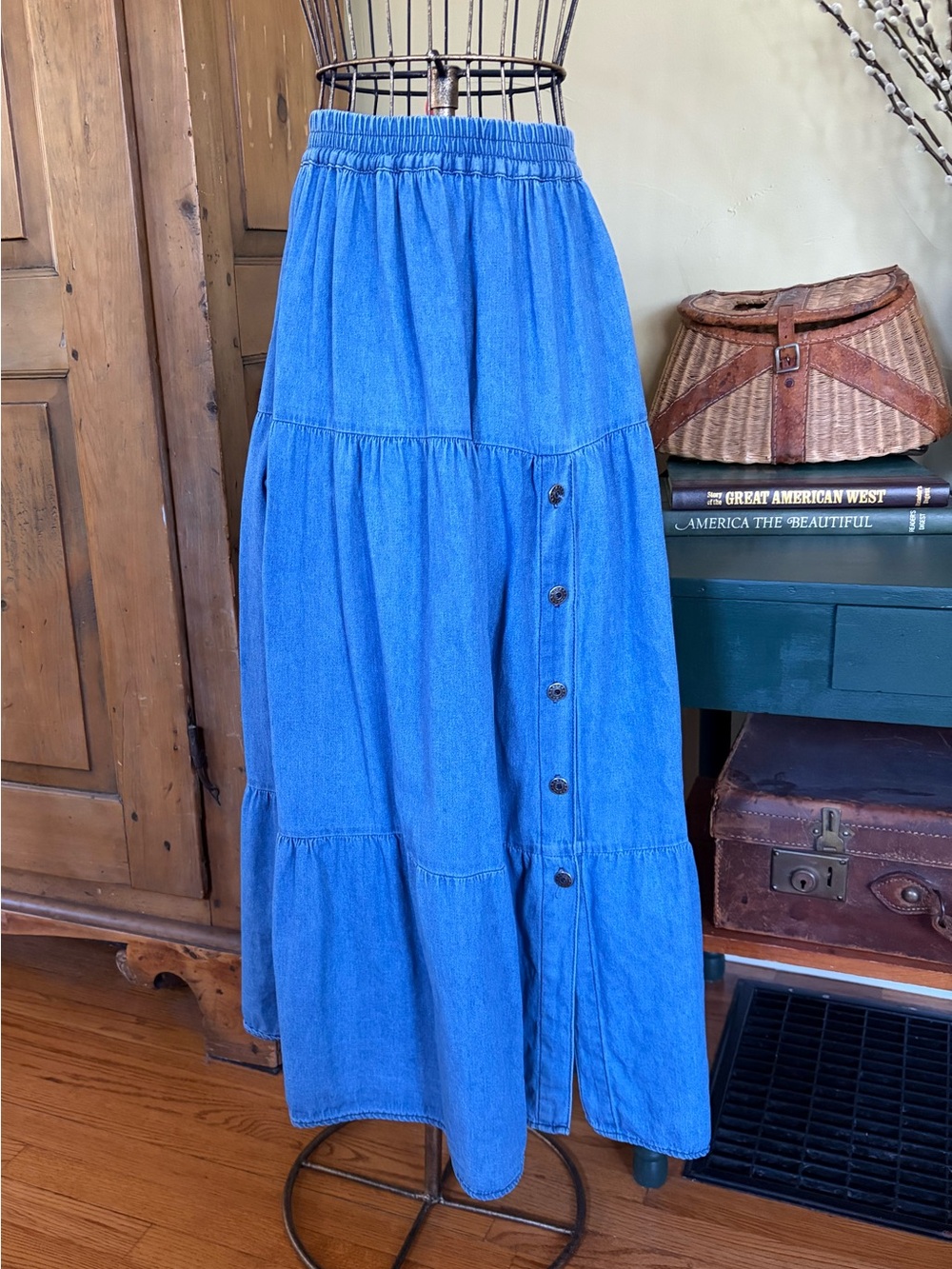 VINTAGE Denim Skirt Elastic Waist Side Button Detail